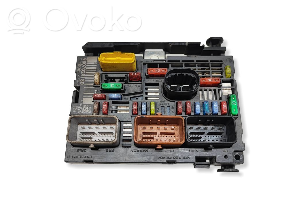 Toyota Proace Saugiklių blokas 