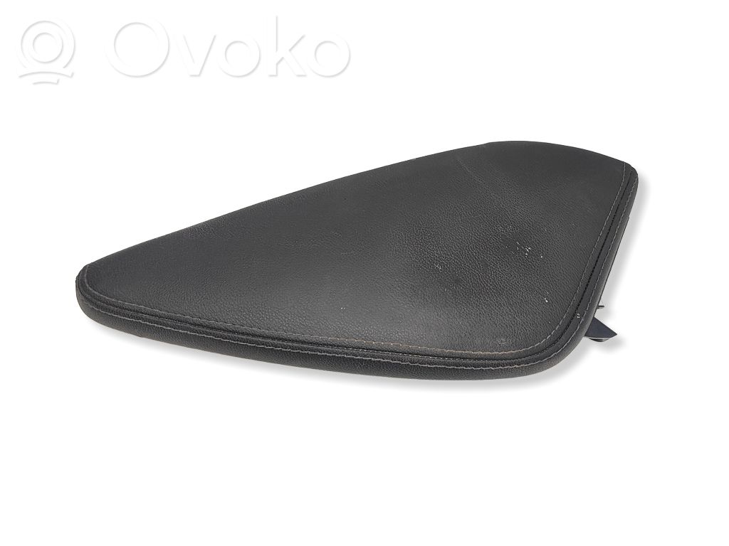 Nissan Qashqai Boczny element deski rozdzielczej 