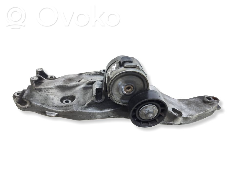 Ford Mondeo MK V Soporte del alternador 