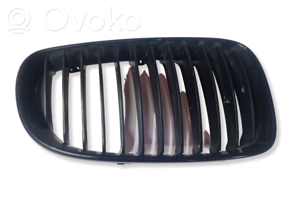 BMW 1 E81 E87 Front bumper upper radiator grill 