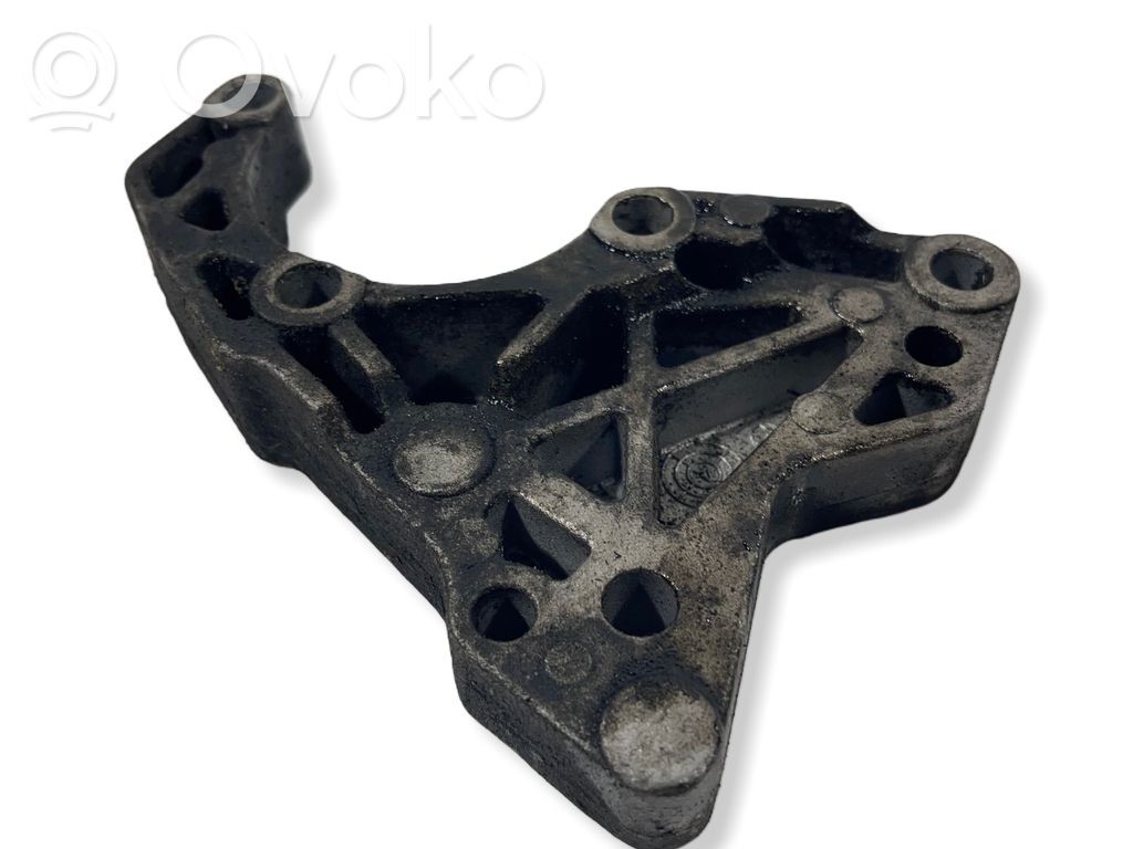 Power steering pump mounting bracket   2247556,3242