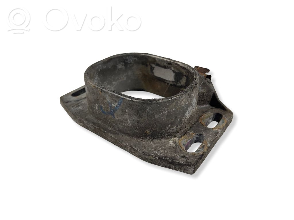 Audi A4 S4 B6 8E 8H Engine mounting bracket 