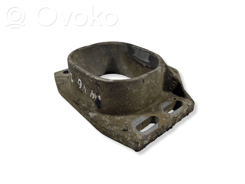 Audi A4 S4 B7 8E 8H Engine mounting bracket 