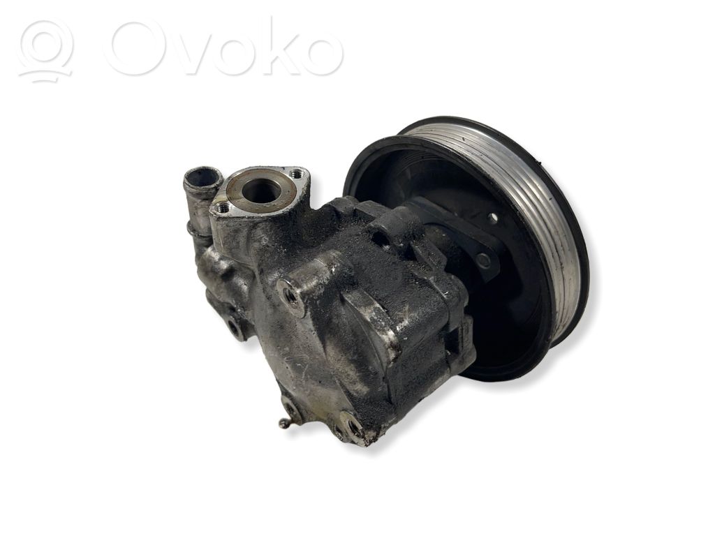 Audi A5 8T 8F Ohjaustehostimen pumppu 