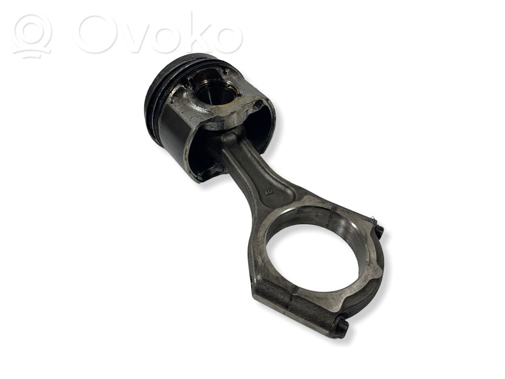 Piston with connecting rod