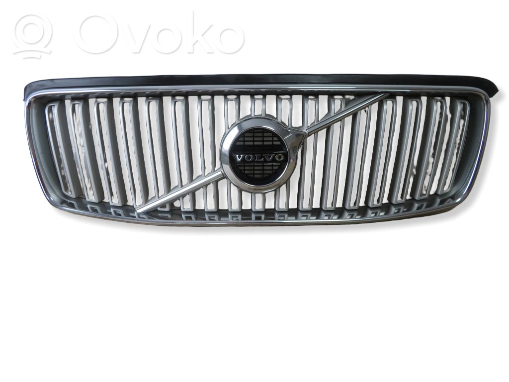 Volvo XC90 Etupuskurin ylempi jäähdytinsäleikkö 