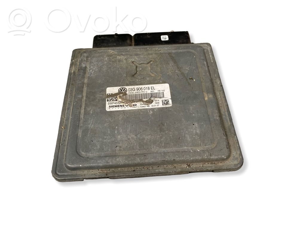 Volkswagen PASSAT B6 Engine control unit/module 