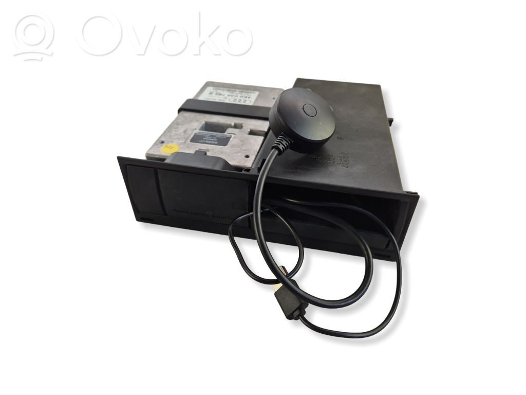 Unidad central de control multimedia   4E0035785B,V700021003