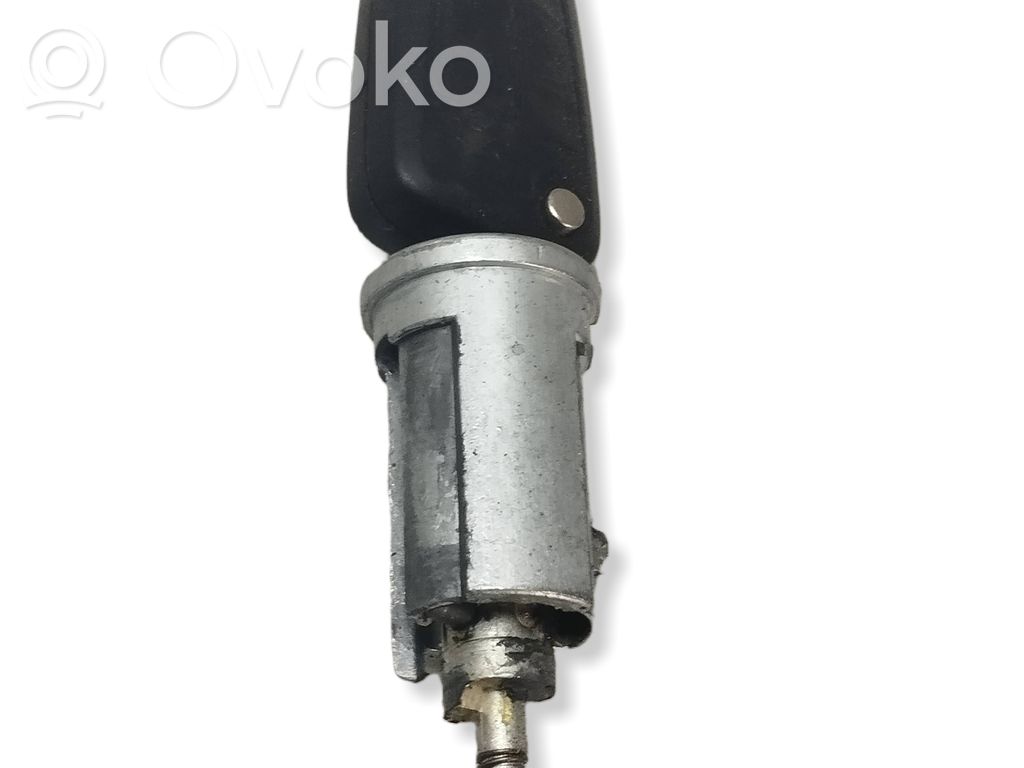 Opel Meriva A Užvedimo spynelė 