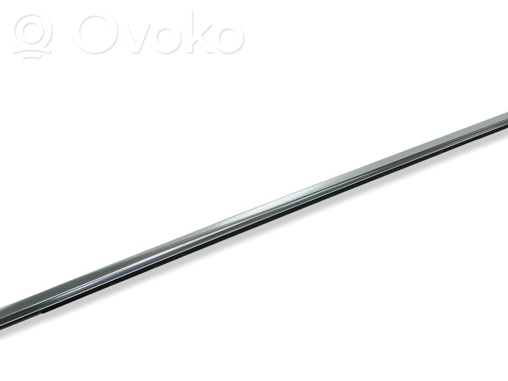 Audi A5 Priekinių durų stiklo apdaila 