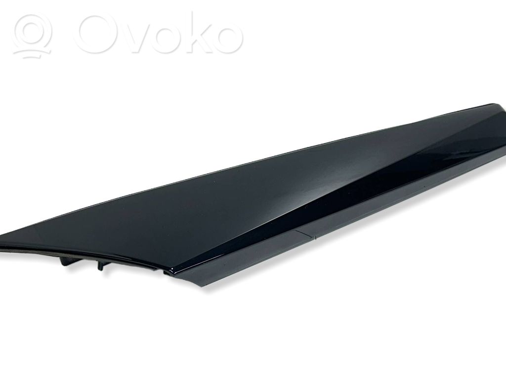 Peugeot 2008 II Tailgate trim 