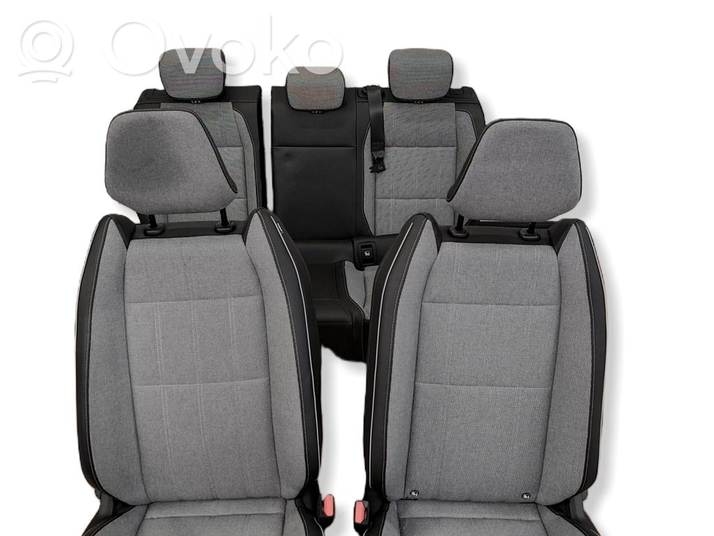 Renault Megane E-Tech Fotele / Kanapa / Komplet 