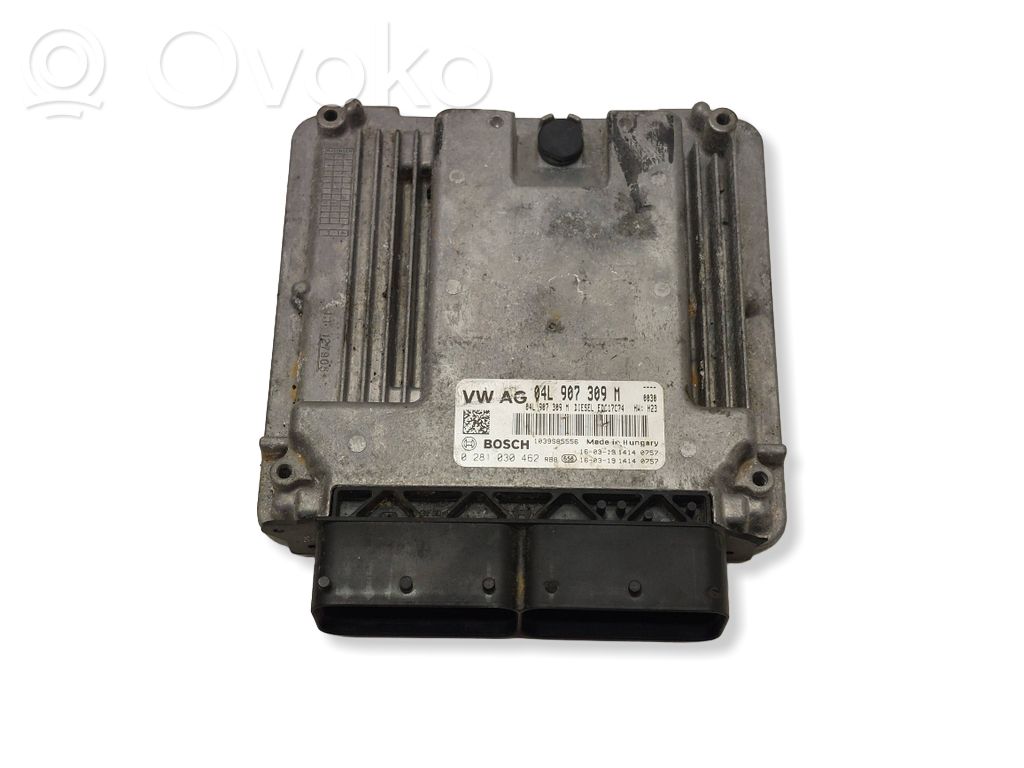 Volkswagen PASSAT B8 Engine control unit/module 