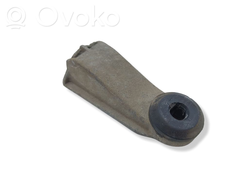 Opel Signum Radiator mount bracket 