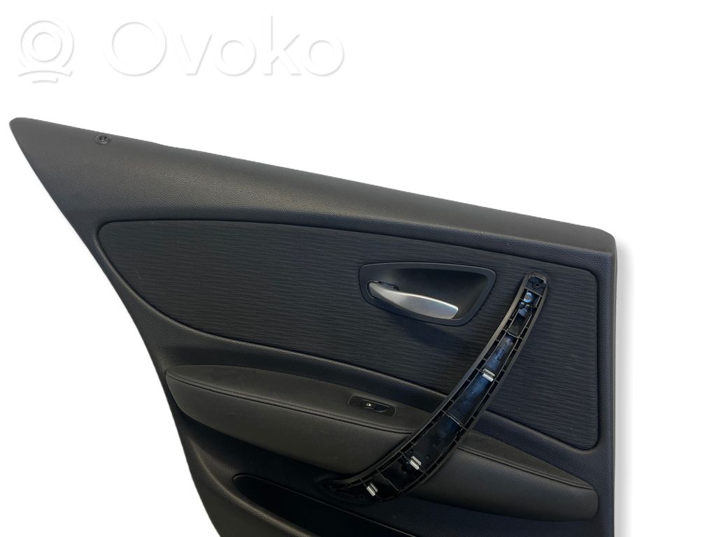 BMW 1 E81 E87 Apšuvums aizmugurējām durvīm 