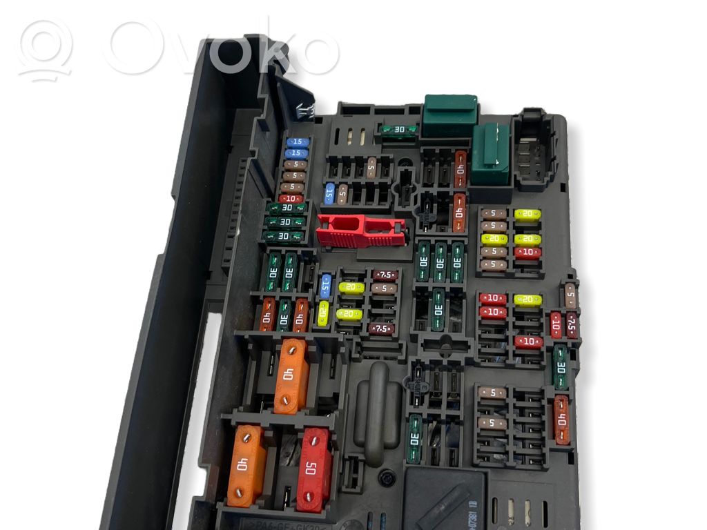 BMW 1 E81 E87 Fuse module 