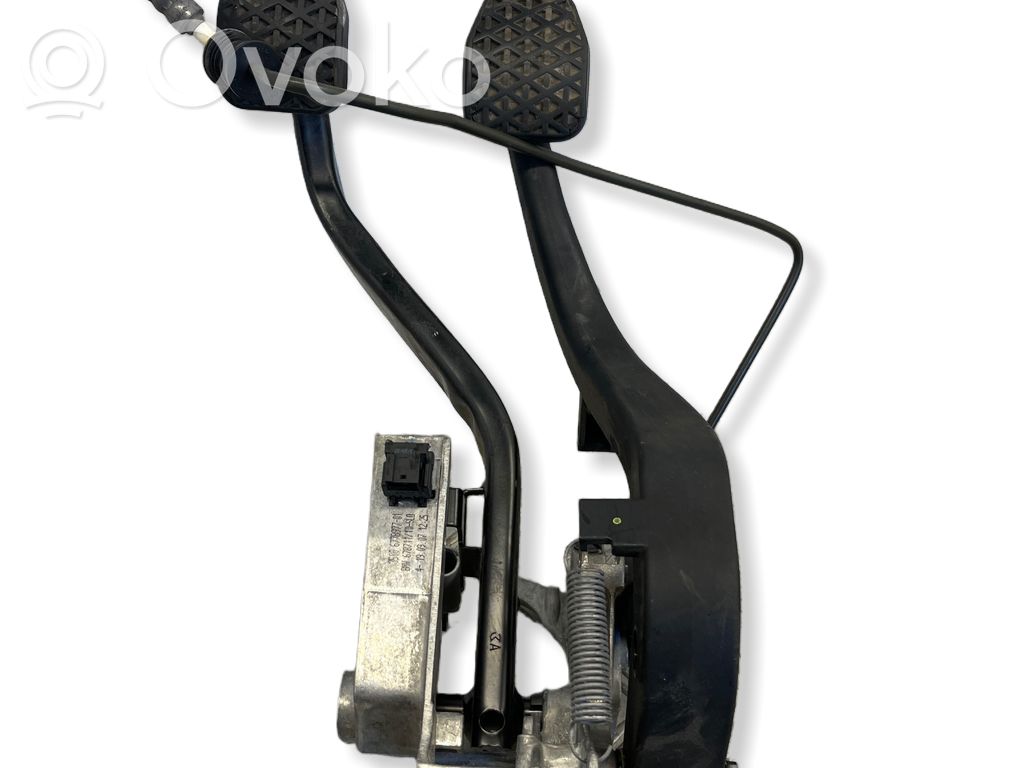BMW 1 E81 E87 Pedal assembly 