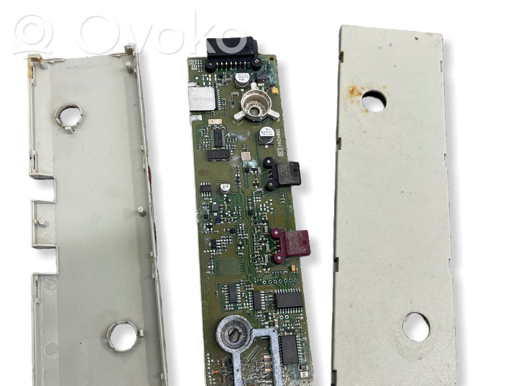 BMW 5 E60 E61 Antenos stiprintuvas 