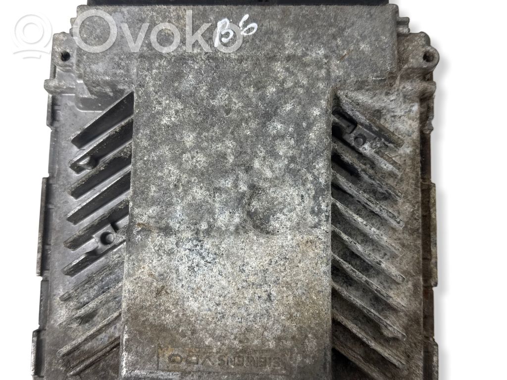 Volkswagen PASSAT B6 Engine control unit/module 