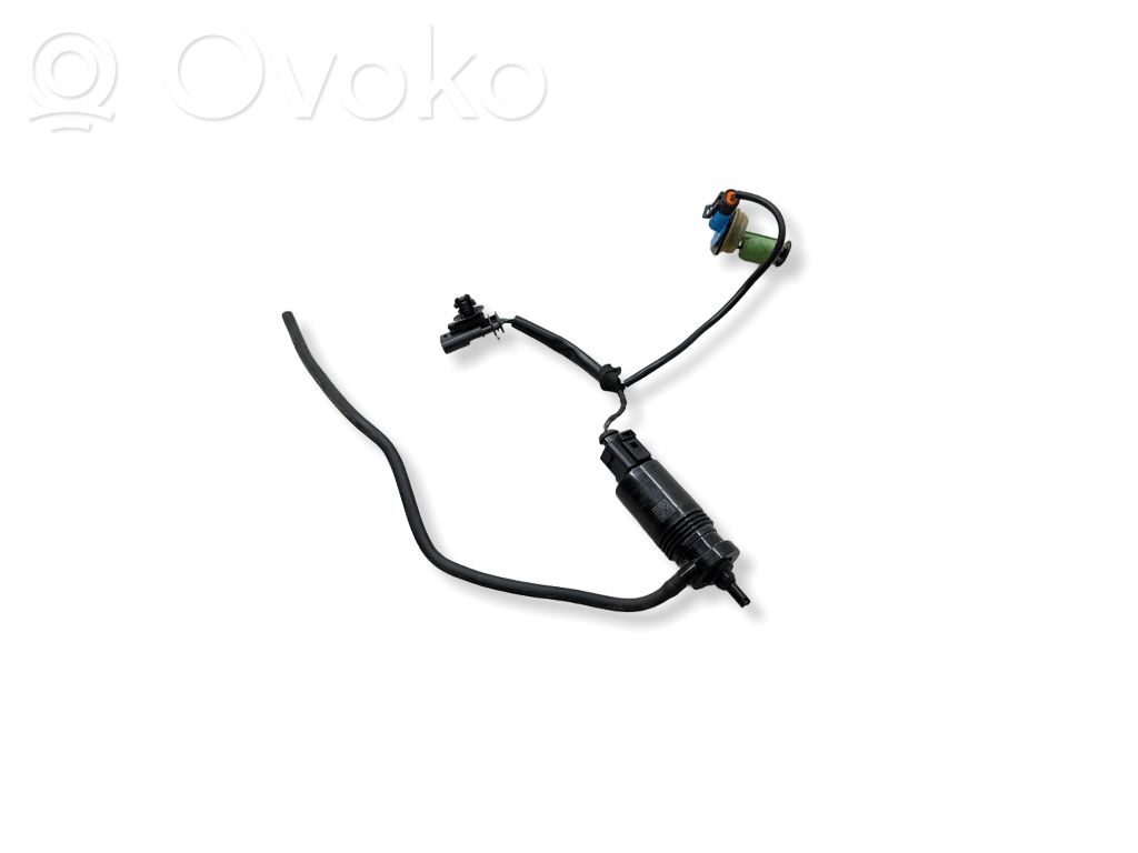 Tesla Model Y Windscreen/windshield washer pump 