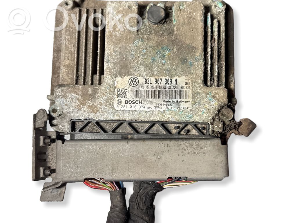 Volkswagen PASSAT B7 Engine control unit/module 