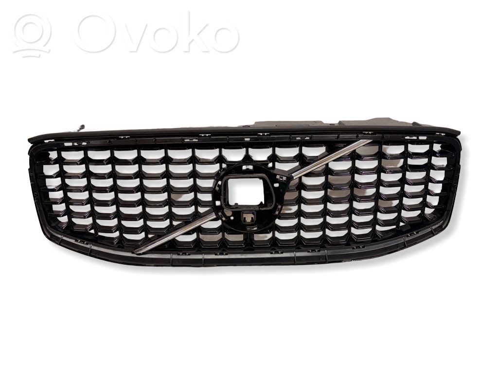 Volvo XC60 Front bumper upper radiator grill 