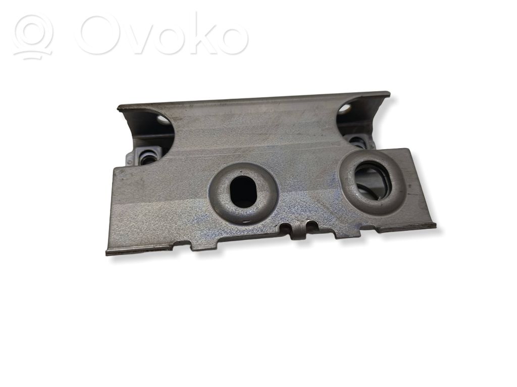 Tie down hook / loop   4G9863253