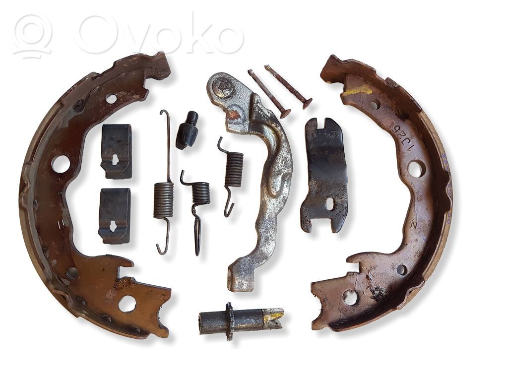 Nissan Qashqai+2 Handbrake/parking brake pads 
