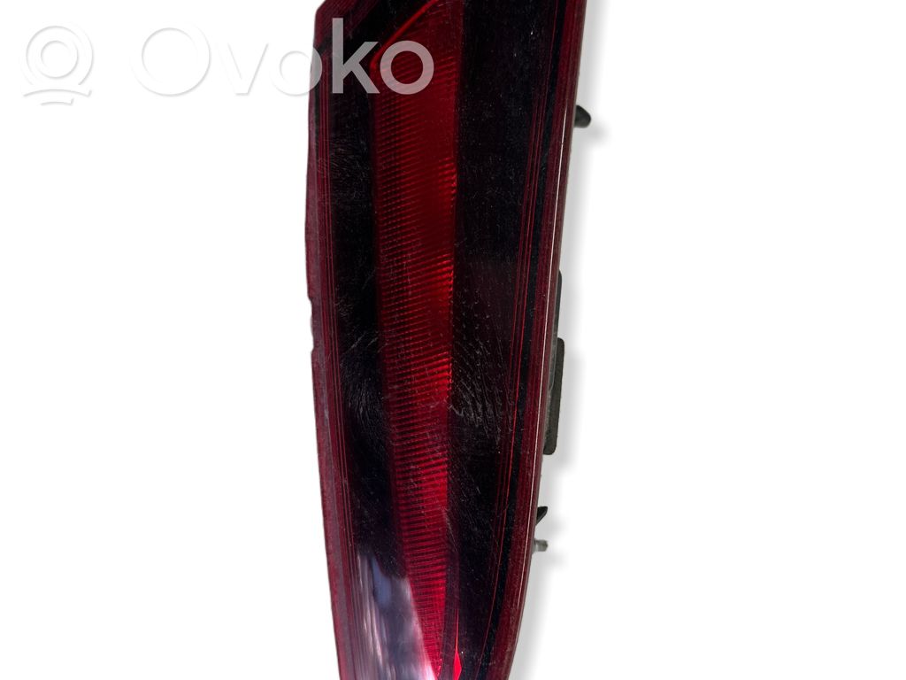 Opel Insignia A Lampy tylnej klapy bagażnika 