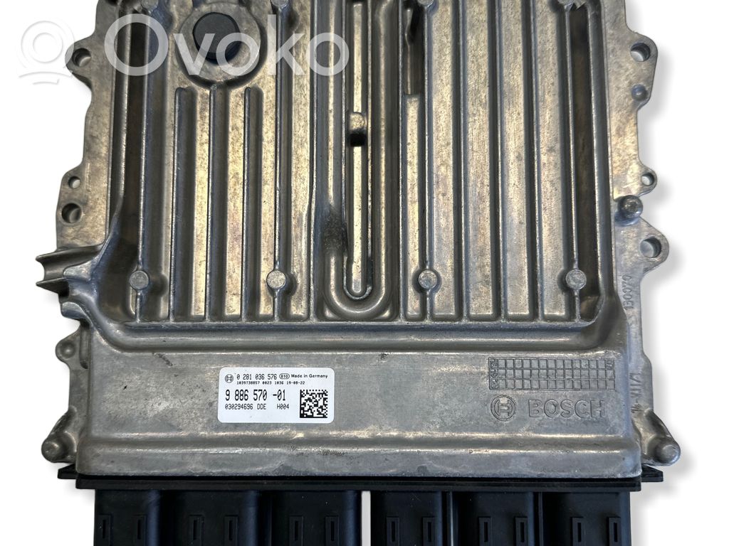BMW 5 G30 G31 G38 Engine control unit/module ECU 