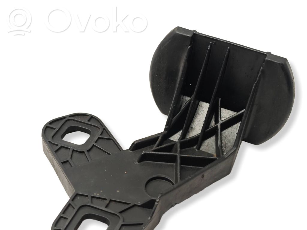 BMW 7 E38 Front bumper mounting bracket 