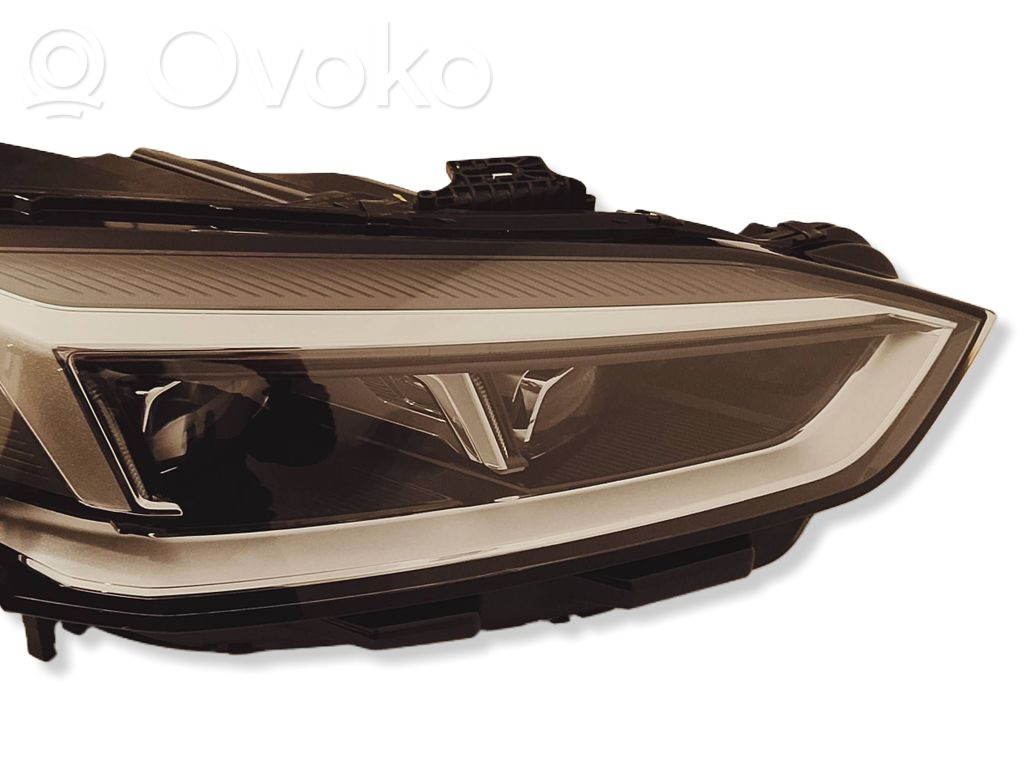 Audi A5 Headlight/headlamp 
