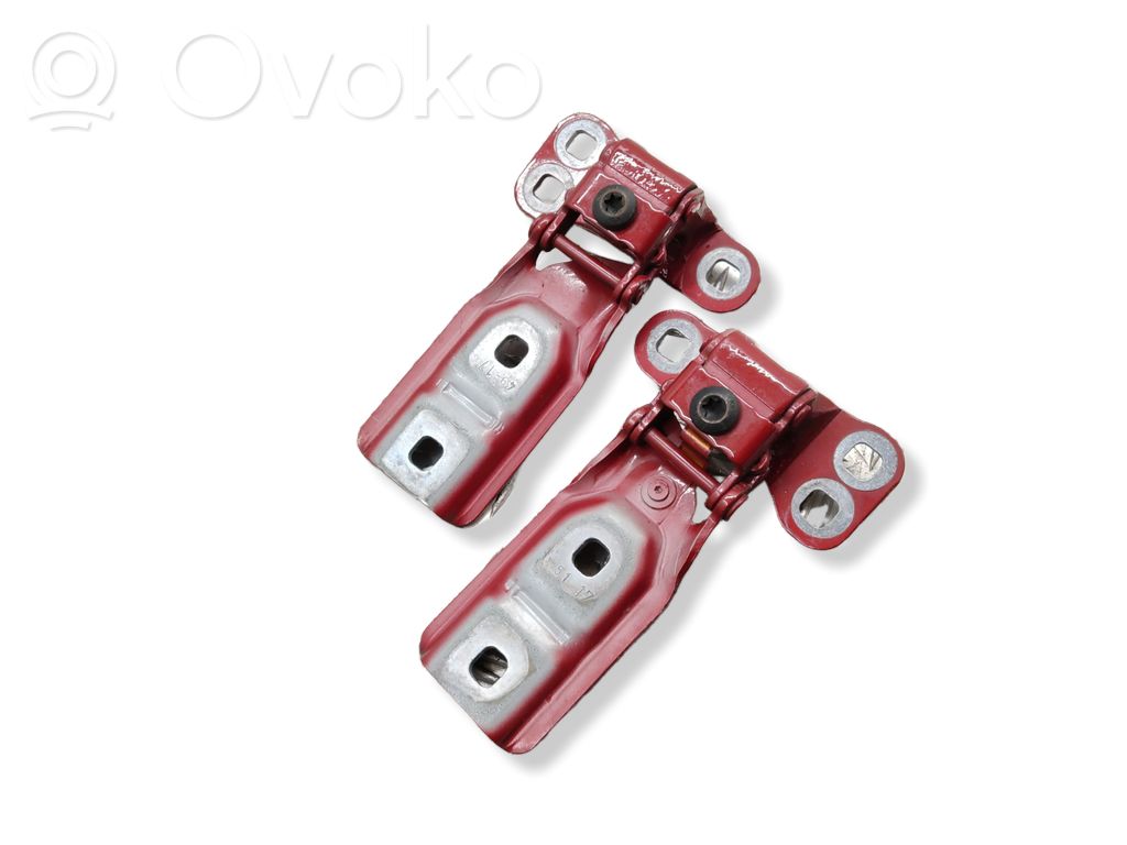 BMW 2 F45 Tailgate/trunk/boot hinge 