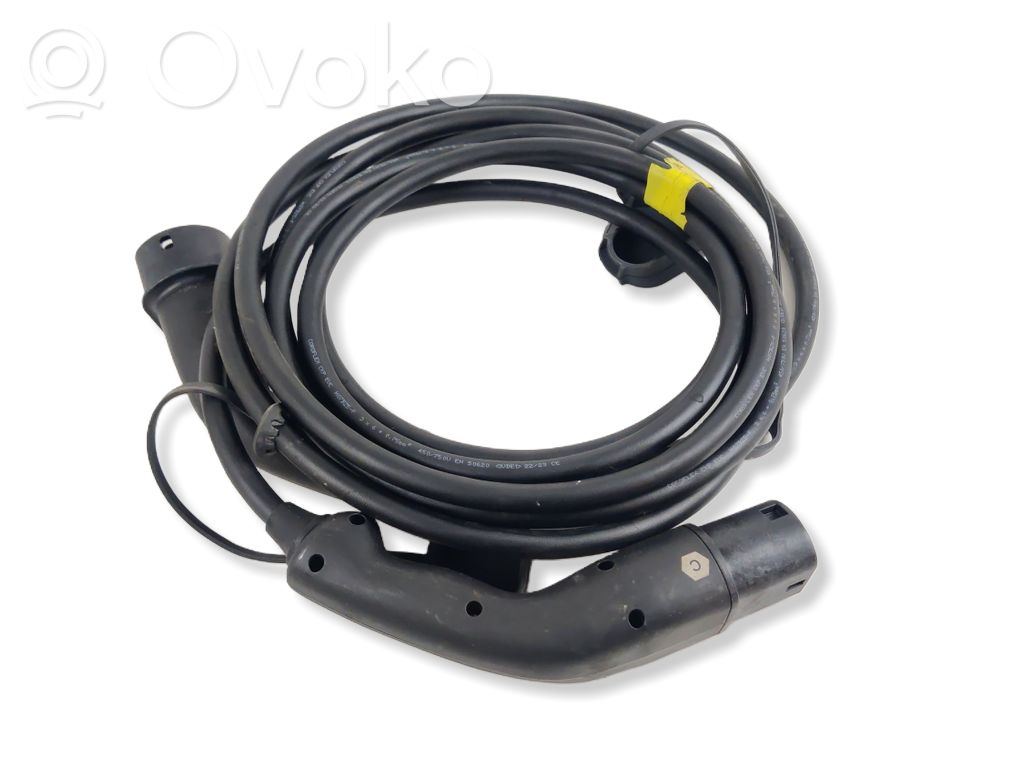 Nissan Leaf II (ZE1) Electric car charging cable 