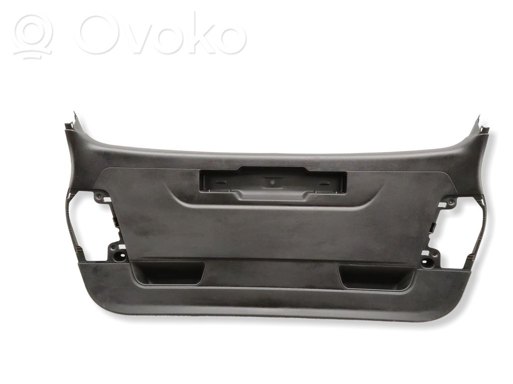 BMW 2 F45 Tailgate trim 