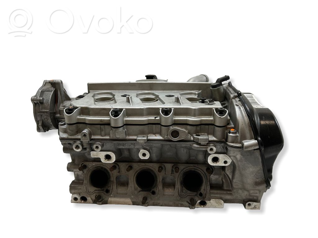 Volkswagen Touareg II Engine head 