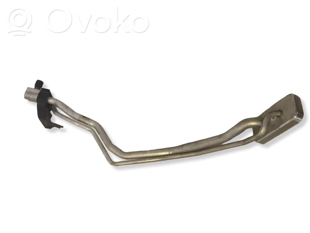 BMW X5 E70 Ilmastointilaitteen putki (A/C) 