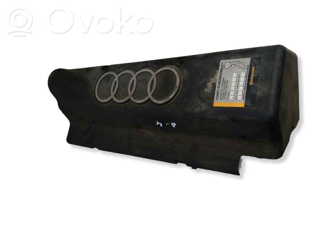 Audi A4 S4 B5 8D Osłona górna silnika 