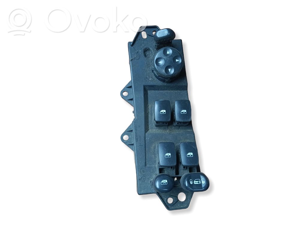 Chrysler Pacifica Electric window control switch 