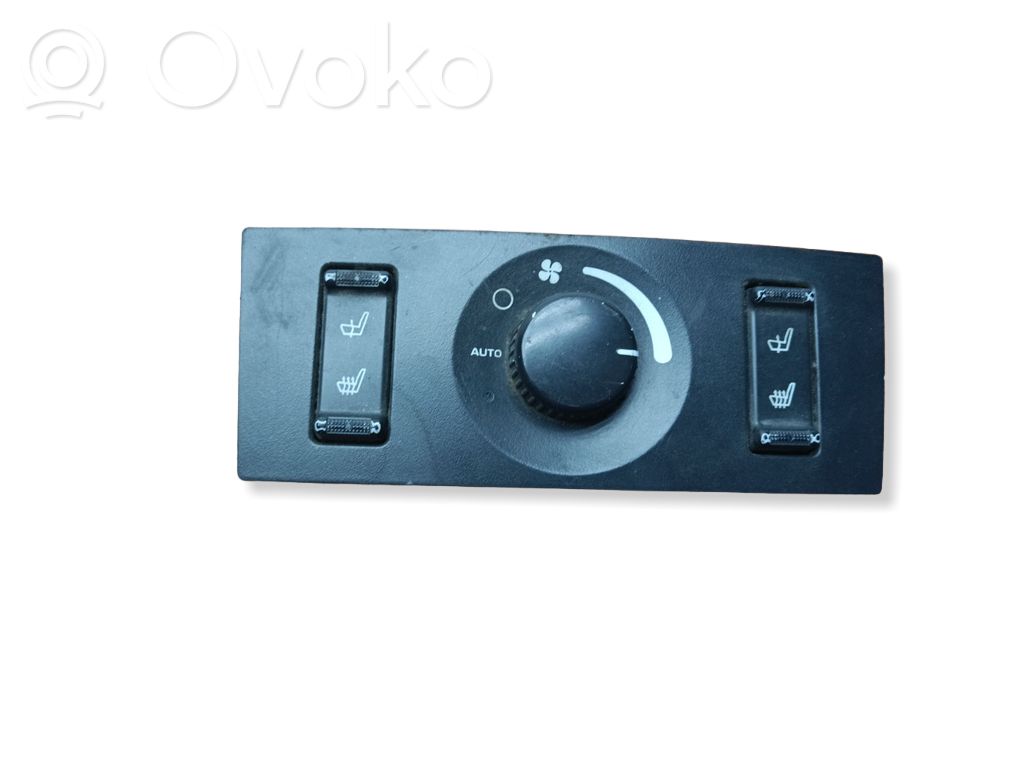 Chrysler Pacifica Seat heating switch 