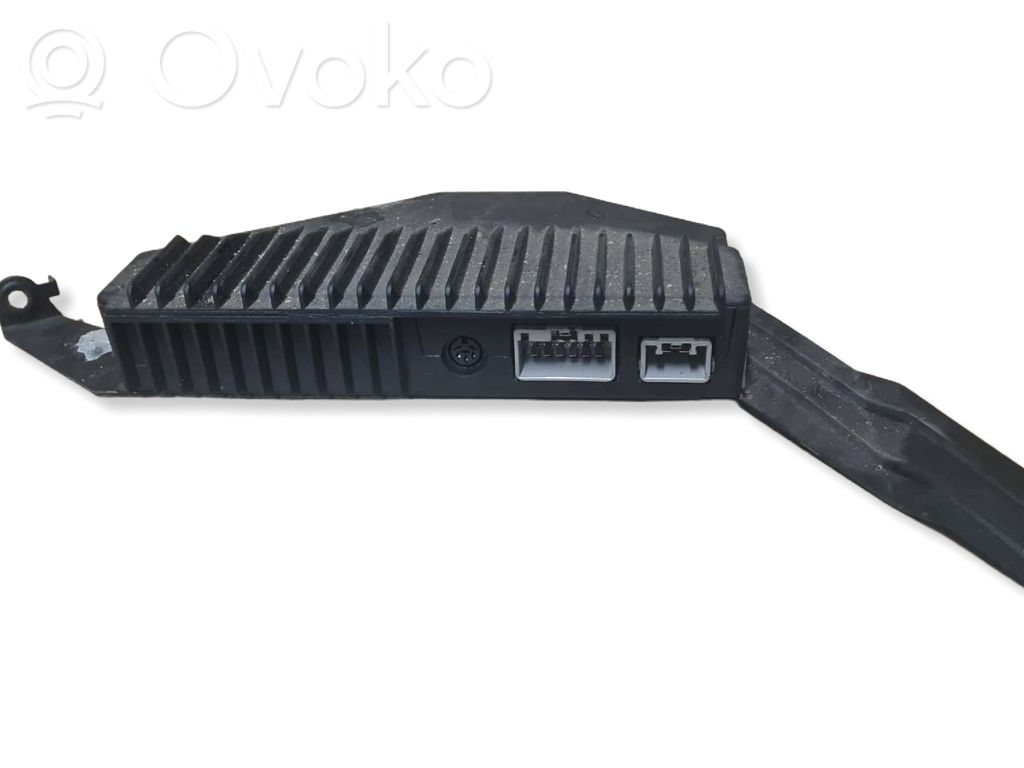 Volvo S60 Sound amplifier 