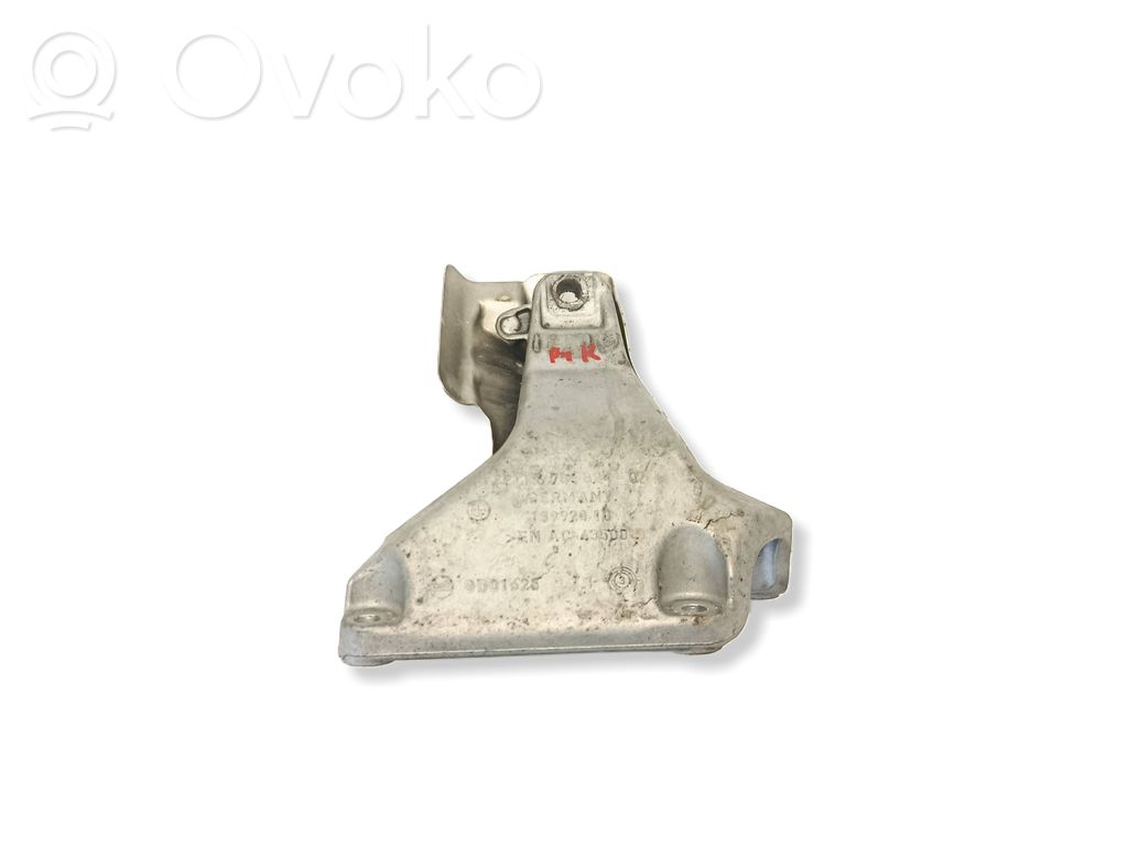 BMW X3 F25 Engine mounting bracket 