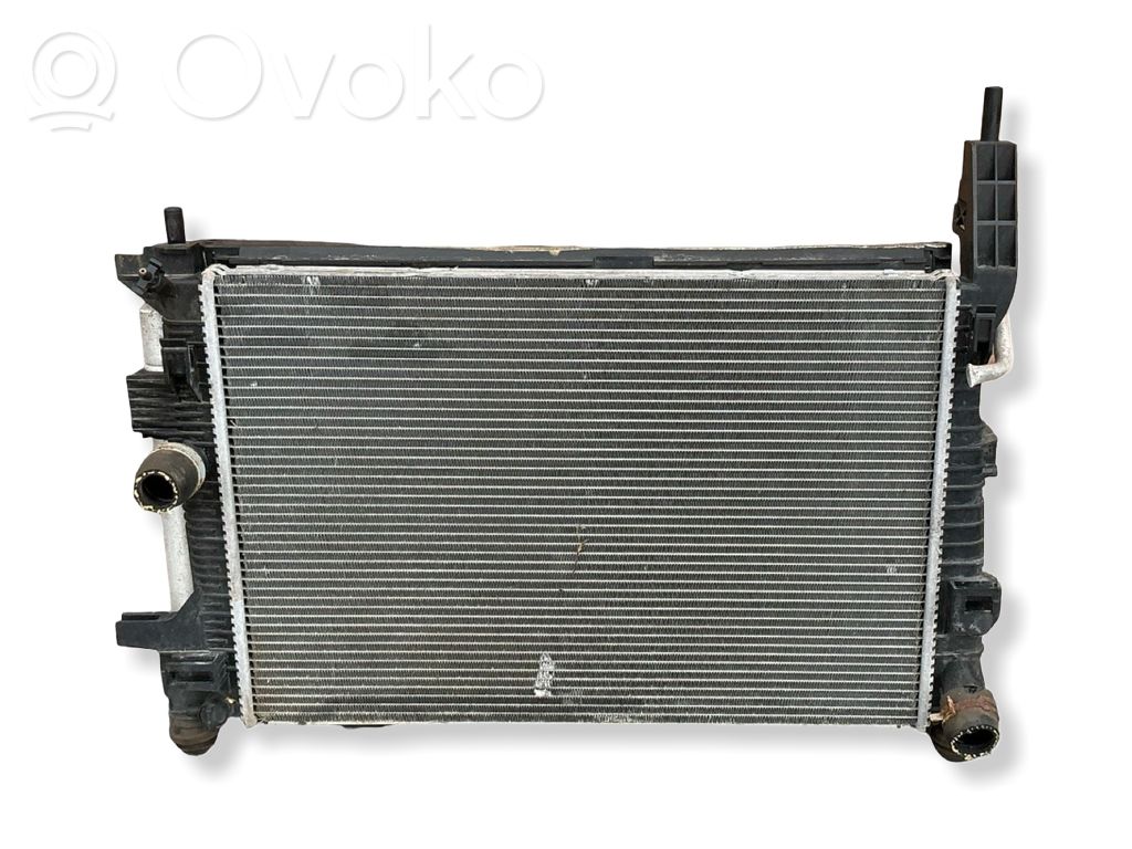 Ford Focus Dzesēšanas šķidruma radiators 