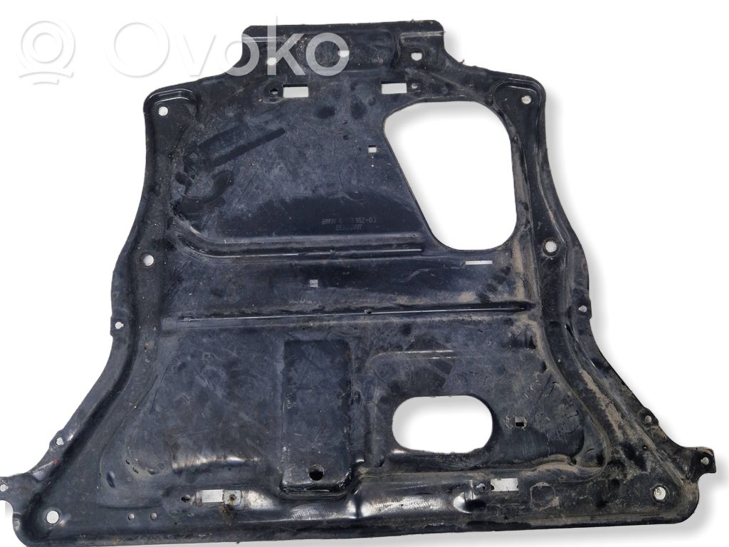 BMW 4 F32 F33 Osłona dolna silnika 
