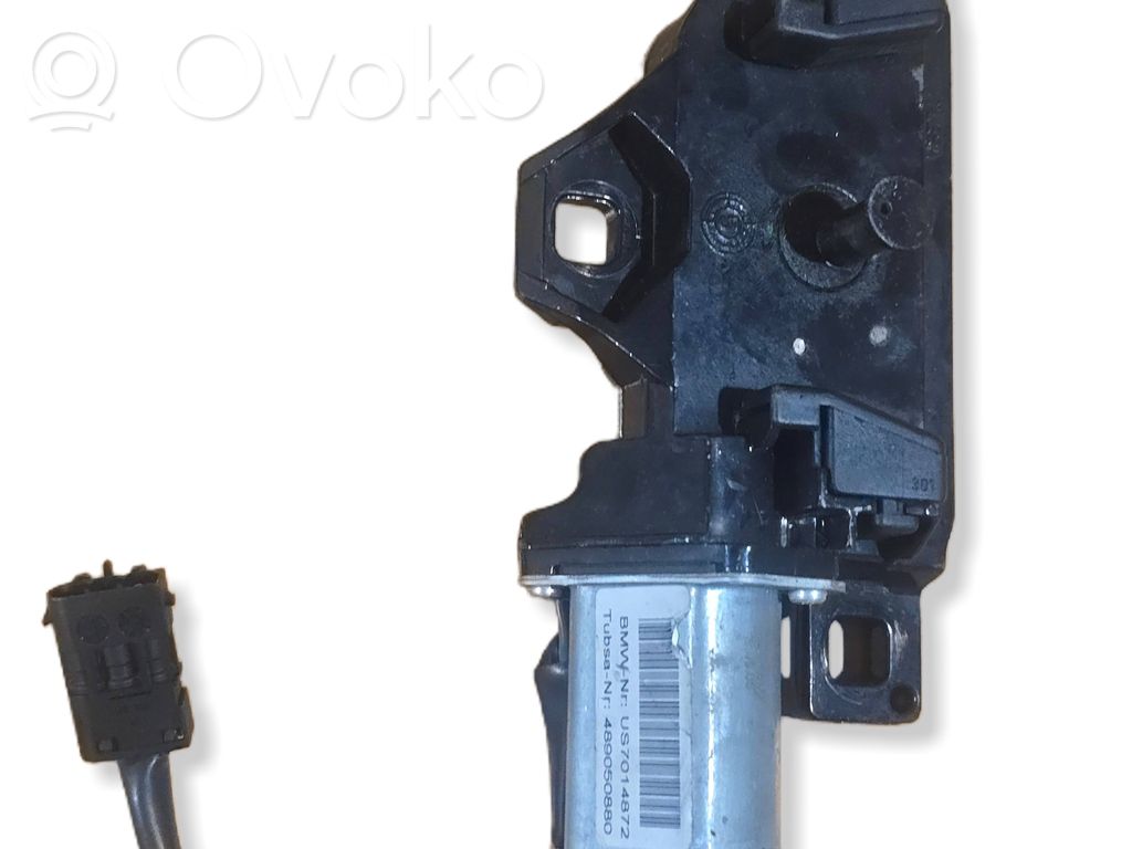 Pritraukėjas galinio dangčio   US7014872,489050880