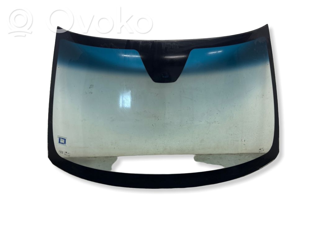 Volvo S60 Front windscreen/windshield window 