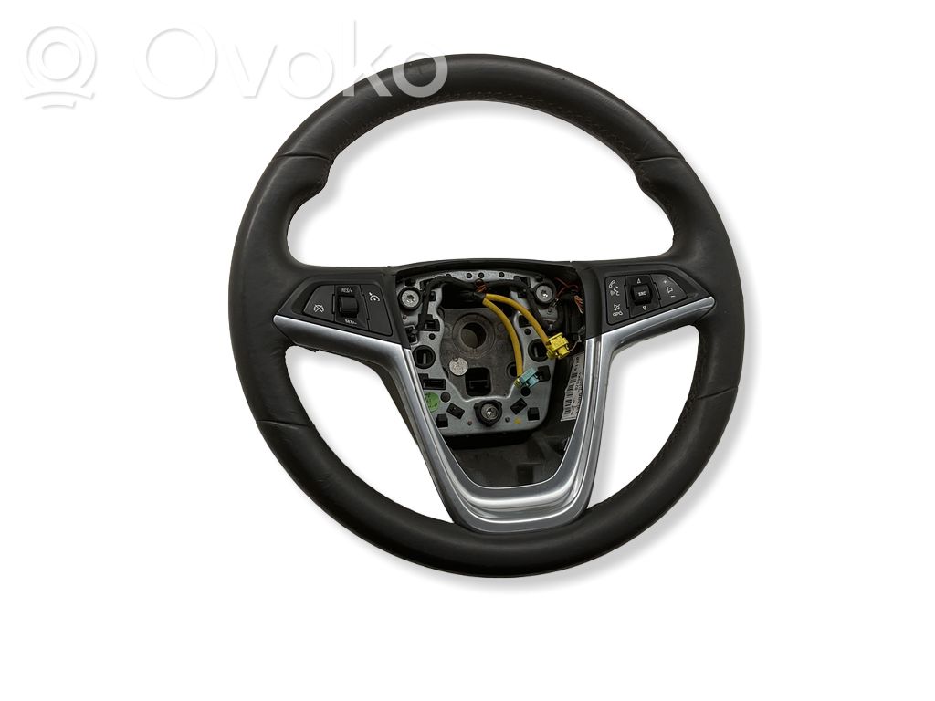 Opel Insignia A Steering wheel 