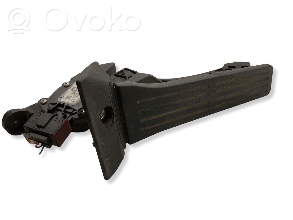 Accelerator throttle pedal   32700,05092013