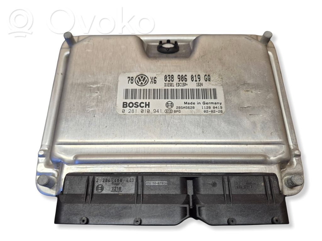 Volkswagen PASSAT B5.5 Engine control unit/module 