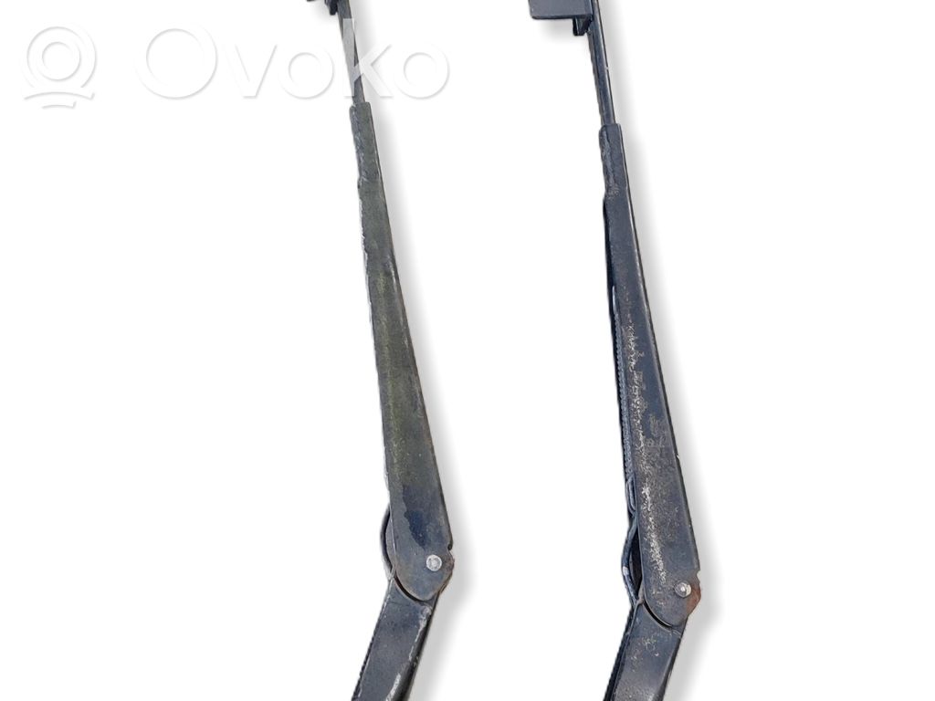 Headlight wiper blade set   4132